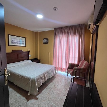 לפה Hotel La Barca מראה חיצוני תמונה