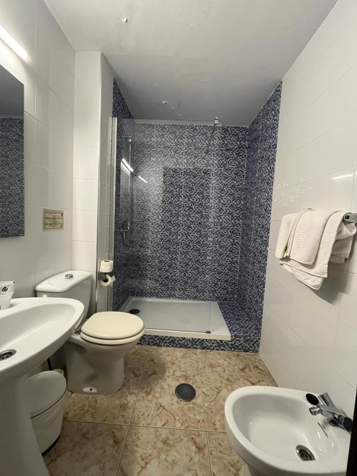 לפה Hotel La Barca מראה חיצוני תמונה