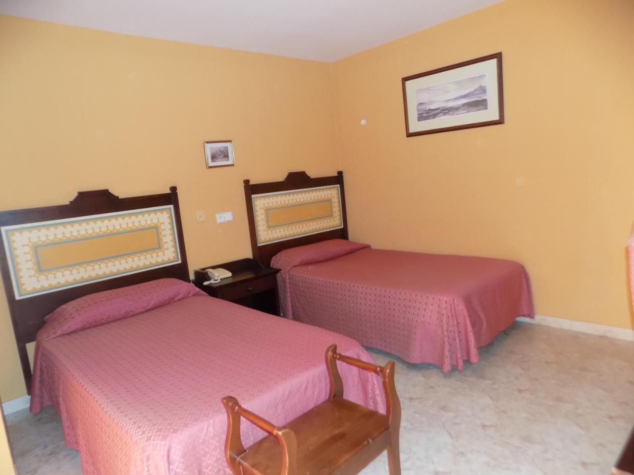 לפה Hotel La Barca מראה חיצוני תמונה