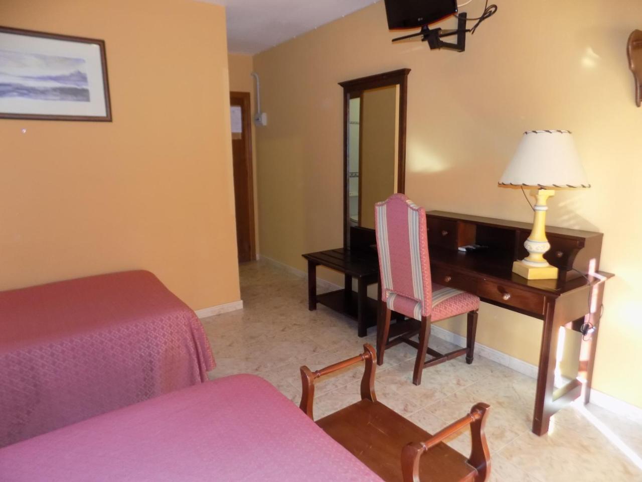 לפה Hotel La Barca מראה חיצוני תמונה